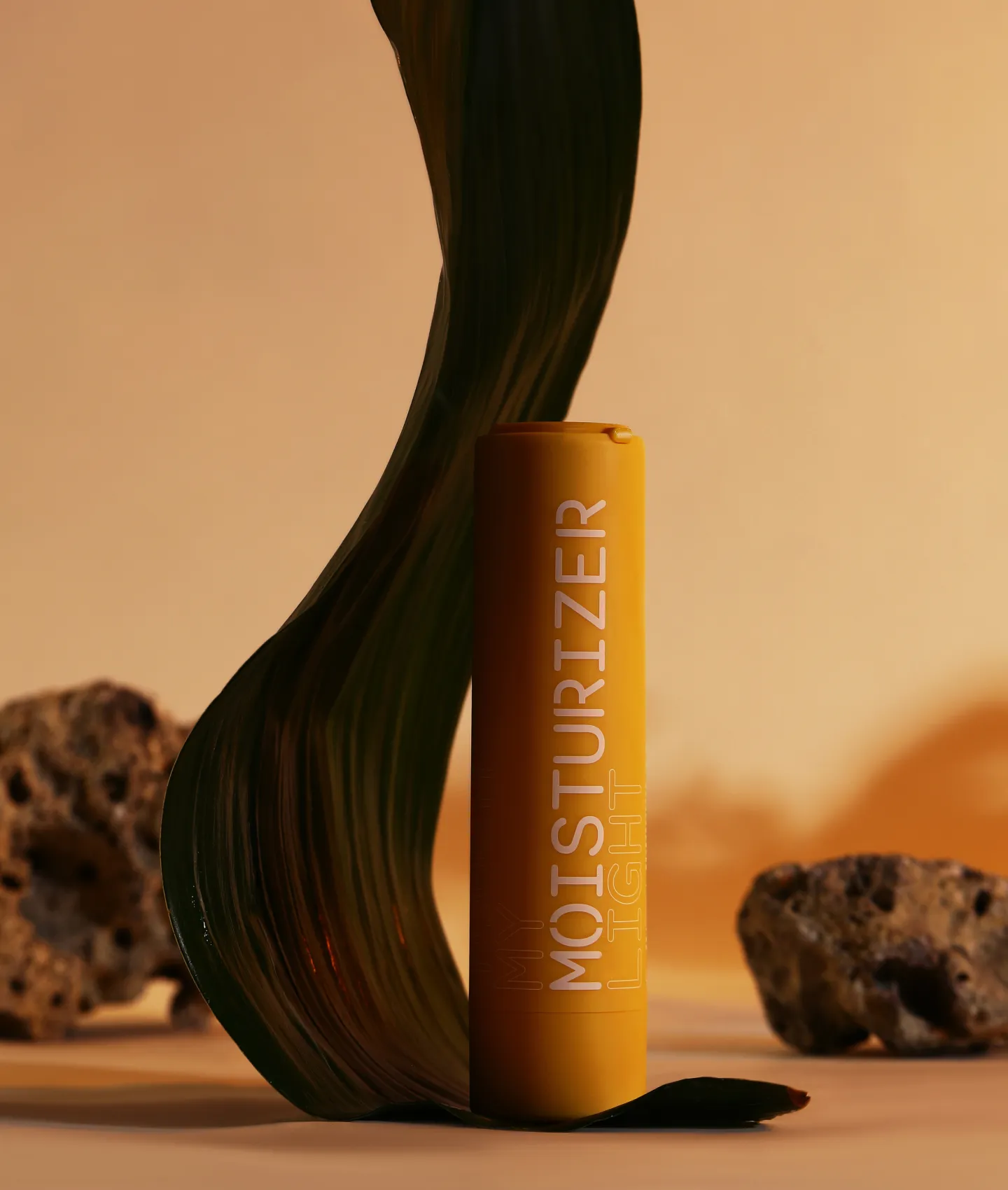 Aqua, Simmondsia Chinensis (Jojoba) Seed Oil, Niacinamide, Cetearyl Alcohol/Pottassium Cetyl Phoshate, Cetearyl Alcohol, Glycerin, Polydimetylsiloxan, Squalane, Trehalose, Hydrogenated Polyisobutene, Alkyl Malate, Aloe Barbadensis (Aloe Vera) Leaf Gel, Lactococcus Ferment Lysate, Glyceryl Stearate, Sodium L-Pyrrolidone Carboxylate/Sodium Lactate/L-Arginine/L-Aspartic Acid/L-Pyrrolidonecarboxylic Acid/Glicine/L-Alanine/L-Serine/L-Valine/L-Proline/L-Threonine/L-Isoleucine/L-Histidine/L-Phenylalanine/Aqua, Urea, Linoleic Acid, Linolenic Acid, Ammonium Acryloyldimethyltaurate/VP Copolymer, Phenoxyethanol/Methylparaben/Ethylparaben/Propylparaben, Alkyl Lactate, Hydrogenated Lecithin, Panthenol, Tocopherol, Capryloyl Glycin, Sodium Hyaluronate, Bis-Ethylhexyl Hydroxydimethoxy Benzylmalonate, Succinic Acid, Lactic Acid