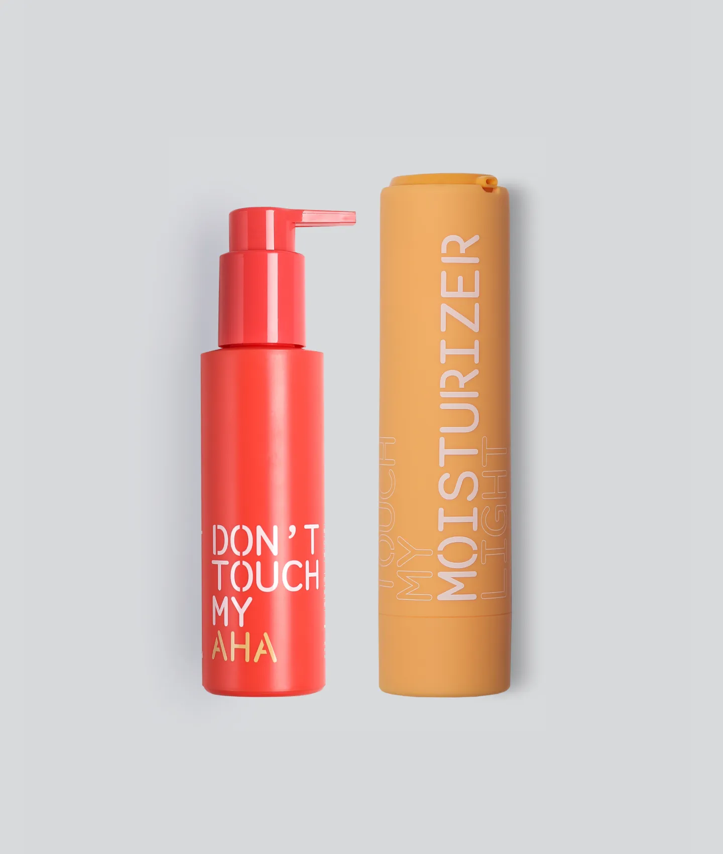 Лёгкий увлажняющий крем DON'T TOUCH MY MOISTURIZER LIGHT улучшает и поддерживает защитные функции кожи, избавляет от сухости, шелушений и раздражений. Не оставляет ощущения жирности и липкости, быстро впитывается.
Лосьон DON'T TOUCH MY AHA мягко удаляет омертвевшие клетки с поверхности кожи, придавая сияние и выравнивая рельеф кожи.