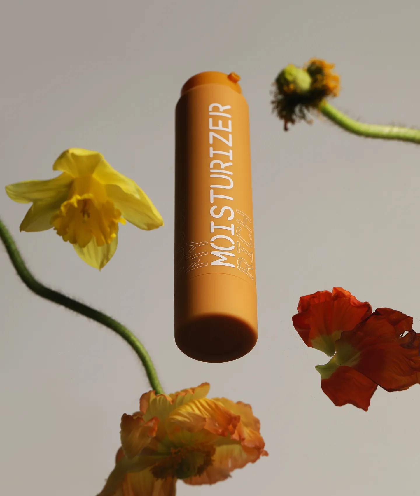 Лёгкий увлажняющий крем DON'T TOUCH MY MOISTURIZER LIGHT улучшает и поддерживает защитные фукции кожи, избавляет от сухости, шелушений и раздражений. Не оставляет ощущения жирности и липкости, быстро впитывается.
Увлажняющая сыворотка DON'T TOUCH MY HYDRATION для обезвоженной кожи любого типа. Увлажняет кожу на разных уровнях рогового слоя, обеспечивая и мгновенный, и долгосрочный эффект.